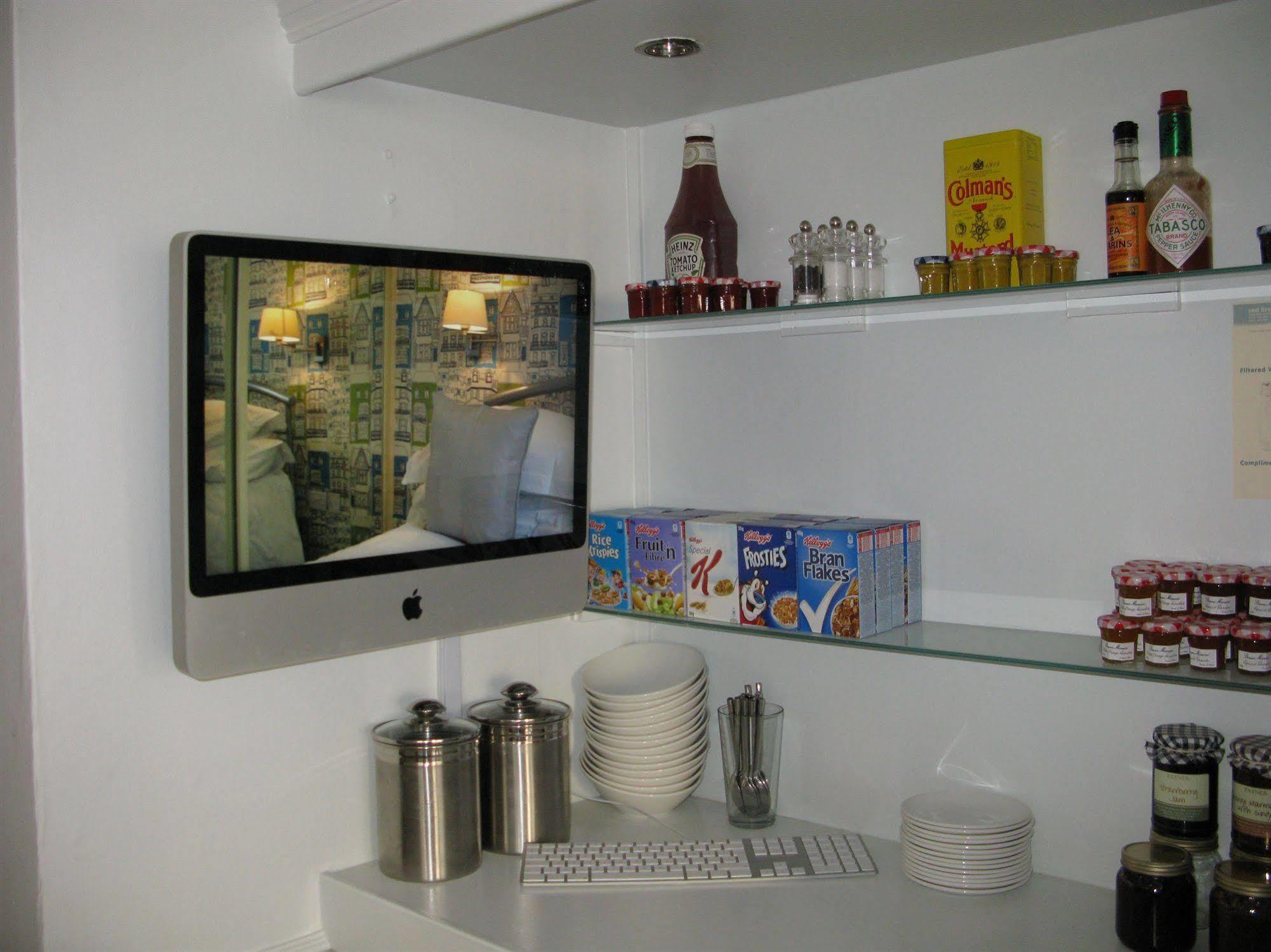 Oyo Lifestyle Hotel Sea Breeze Brighton ภายนอก รูปภาพ