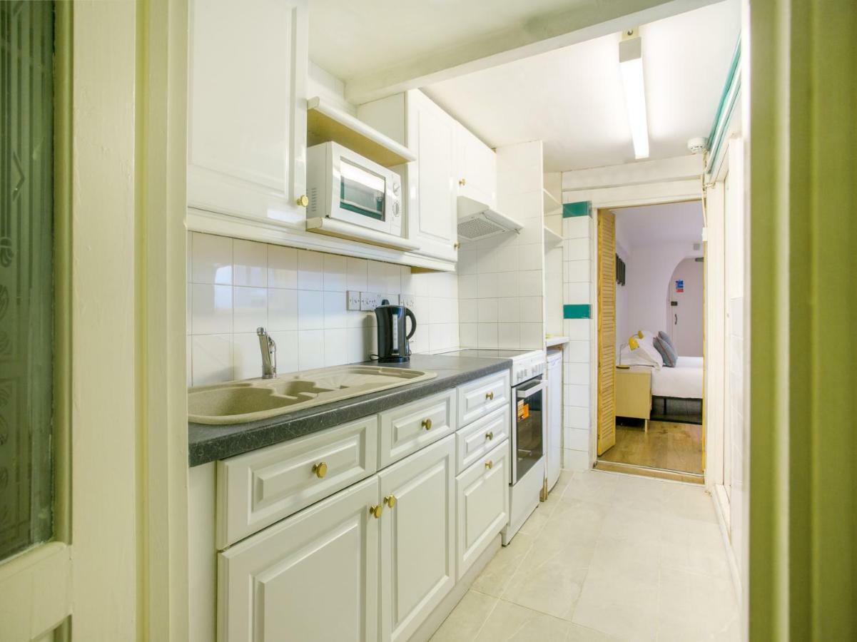 Oyo Lifestyle Hotel Sea Breeze Brighton ภายนอก รูปภาพ
