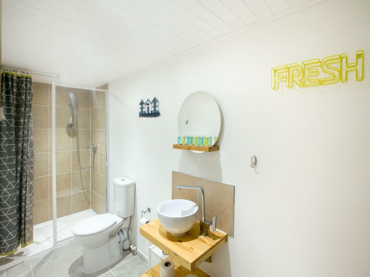 Oyo Lifestyle Hotel Sea Breeze Brighton ภายนอก รูปภาพ